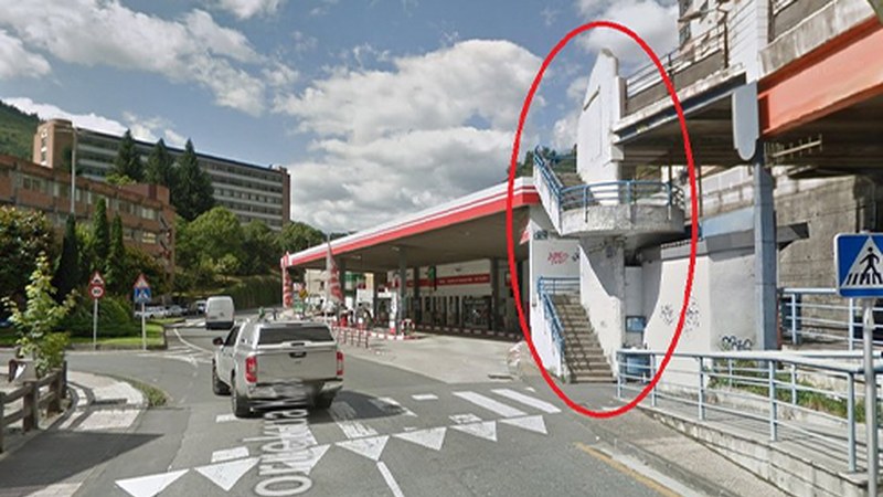 Torrekua Berdintasunaren Pasealekuarekin lotzen dituen eskailerak itxiko dituzte lan batzuk egitekoa