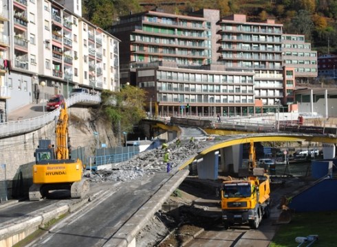 Torrekua itxita obrak direla eta