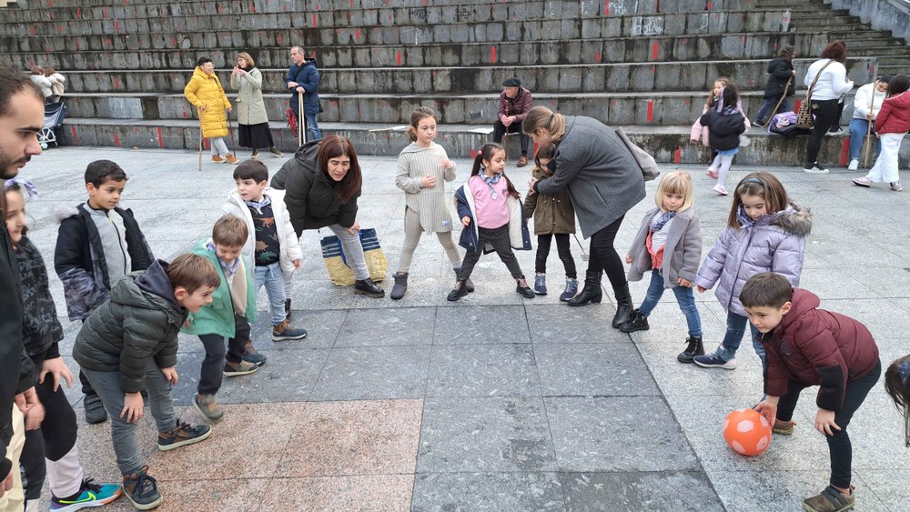 Torrekuako parkeak hartuko ditu ostiralean Barixakuak Jolasianeko jolasak