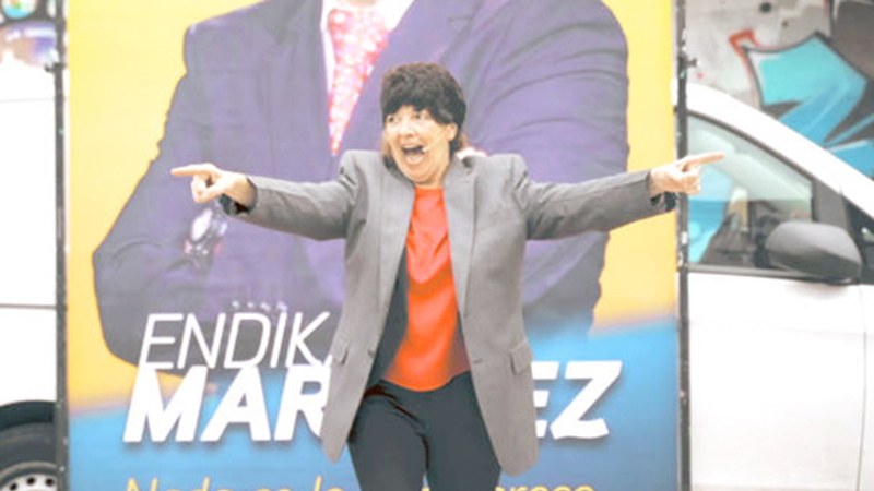 Trapu Zaharra antzerki taldeak ez dio Sanjuanetako zitari hutsik egingo