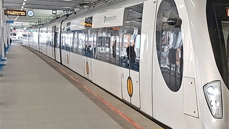 Tren zerbitzu berezia egongo da asteburu honetan eta hurrengoan