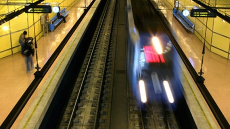 Tren zerbitzu bereziak Amorebieta eta Ermuko jaiak direla eta