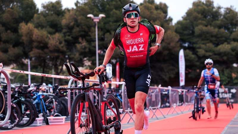 Triatloi denboraldia Peñiscolan estreinatu dute JAZ-eko bi ordezkarik