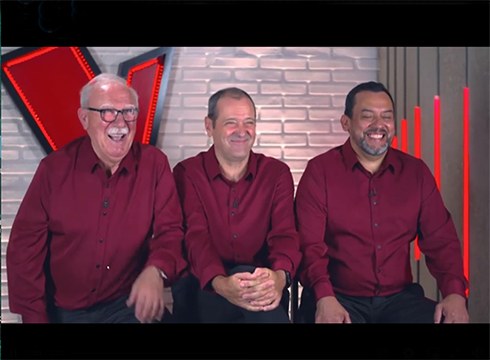 Trio Medianoche taldearen emanaldiak guztiz hunkitu zituen "La Voz Senior" saioko epaimahaikideak