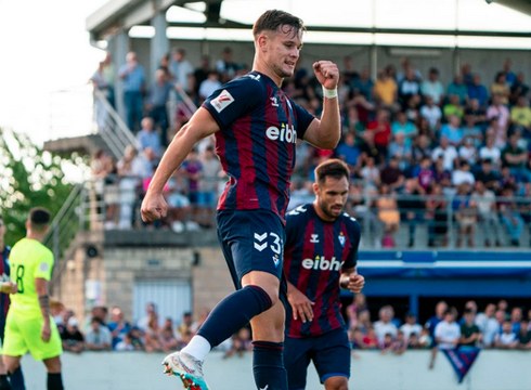 Tronchok lagata jokatuko du Amorebietan denboraldia amaitu arte