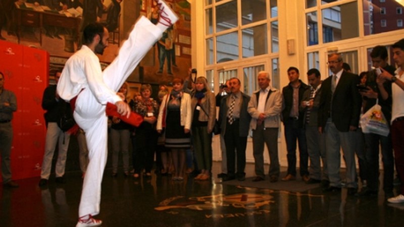 Turkia, Bulgaria eta Poloniako 50 irakasle Armeria Eskolara bisitan