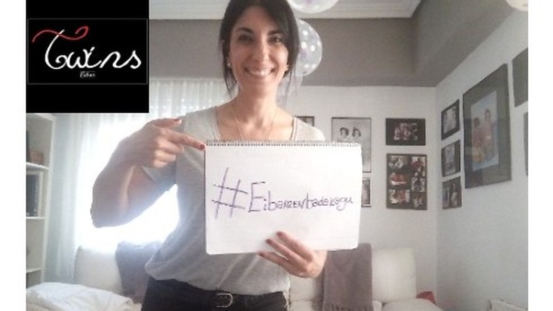 Twinsek ere bat egin du #Eibarrenbadakagu kanpainarekin