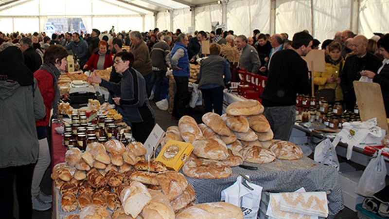 Txaltxa Zelai eta Untzaga artean banatuta egongo den azokarekin hasiko dugu San Andres eguna