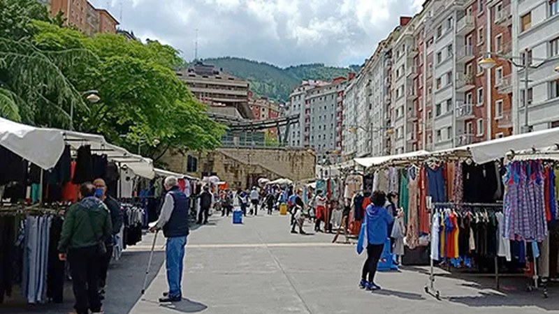 Txaltxa Zelaiko asteazkenetako azoka bere ahalmenaren %100ean egingo da berriro