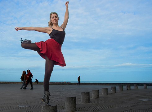 “Txikitatik sentitu izan dut oso hutsune handia Eibarren antzerkiaren eta arte ezenikoaren alorrean”