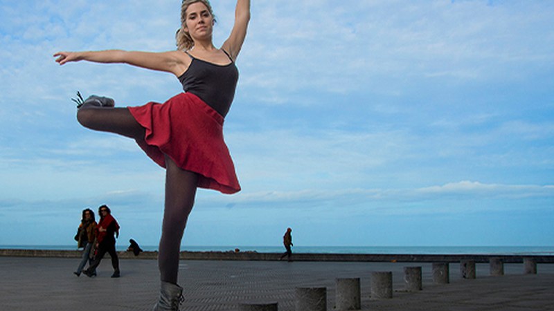 “Txikitatik sentitu izan dut oso hutsune handia Eibarren antzerkiaren eta arte ezenikoaren alorrean”