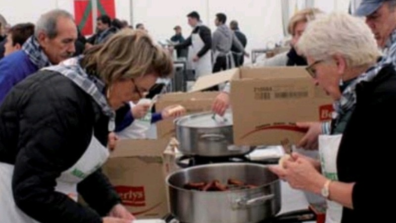 Txistorra Egunaren 16. edizioak beteko du zapatua