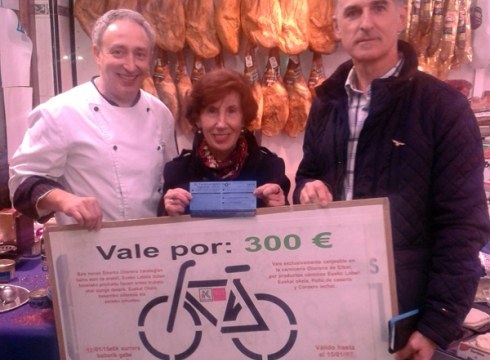 Txistorra Eguneko saria eman dute