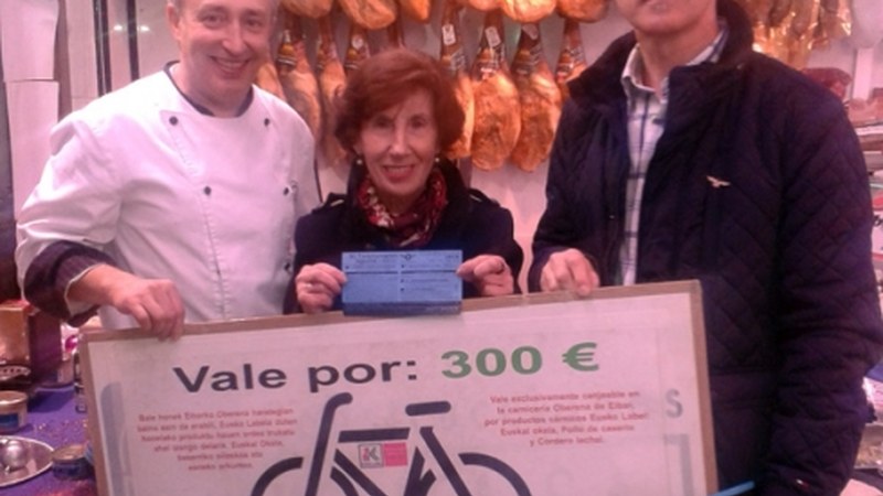 Txistorra Eguneko saria eman dute