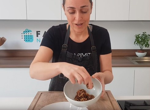 (Bideoa) Astebururako errezeta aproposa: Txokobolatxoak