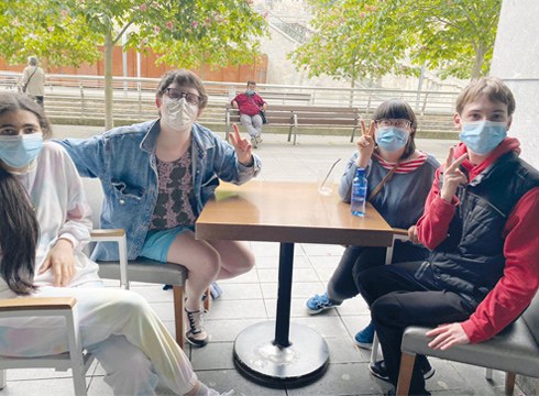 Txolarte, lagunartean gozatzeko kluba