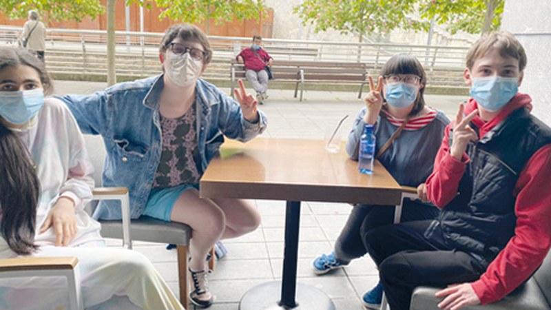 Txolarte, lagunartean gozatzeko kluba