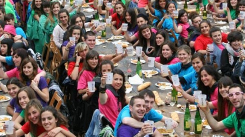 Txosnagunerako jai egitataua prest