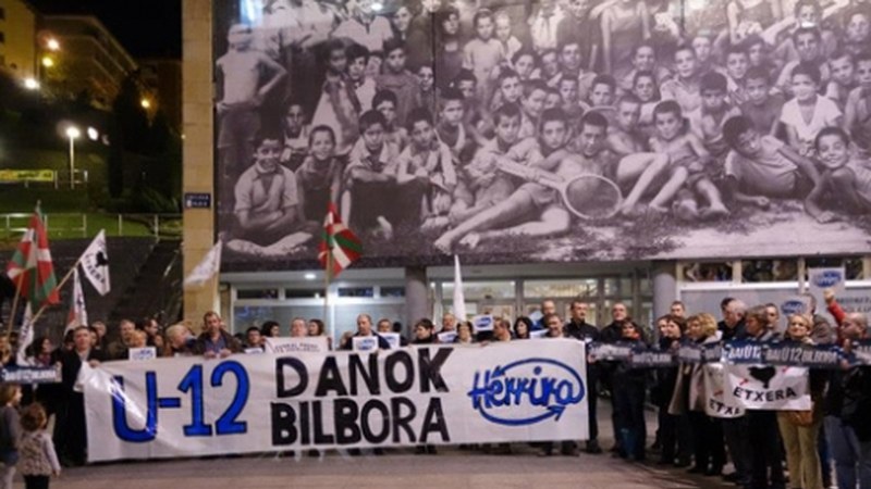 #U12 manifestaziora joateko autobusak 15.30etan irtengo dira Ego-Gainetik