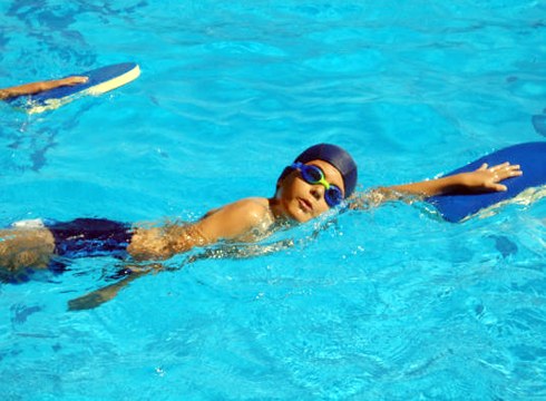 Uda igeriketa kanpaina abiatu du Kirol Patronatoak