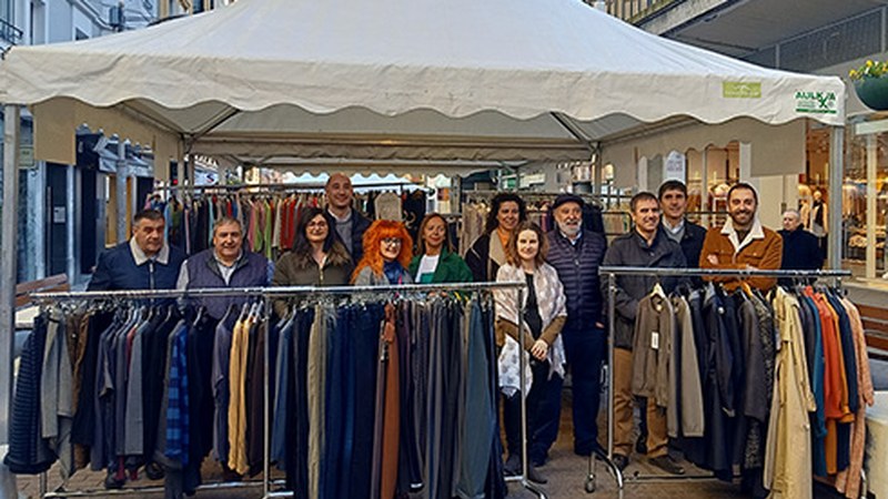 Udako beherapenen azoka denden barruan egingo da bihartik barixakura