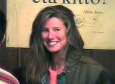 Udal Artxiboak 1994ko Emakumearen Egunerako ...eta kitto!-k antolatu zuen mahaingurua berreskuratu du