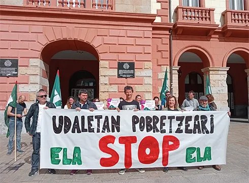 Udal eta Foru agintariek langileen pobretze etengabearekin amaitzeko eskatzen ari dira ELA sindikatukoak