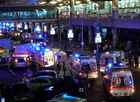 Udalak eguen eguerdirako elkarretaratzea deitu du Istanbulgo atentatua dela eta