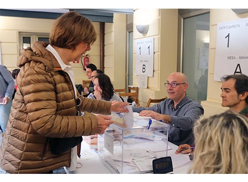 Udalak hautesleku batzuk lekuz aldatu ditu segurtasuna bermatzeko