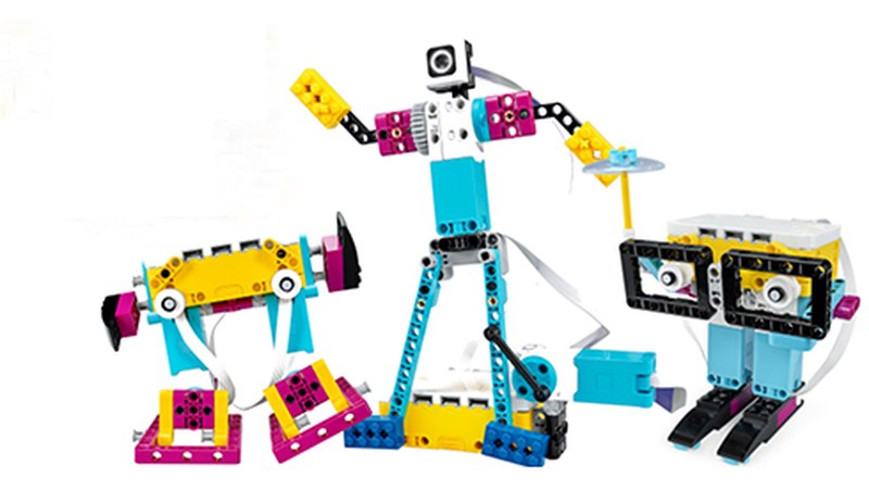 Udalak HH eta LH-ko ikasleentzat tailerrak eta robotika ikastaroak antolatu ditu Aste Santurako