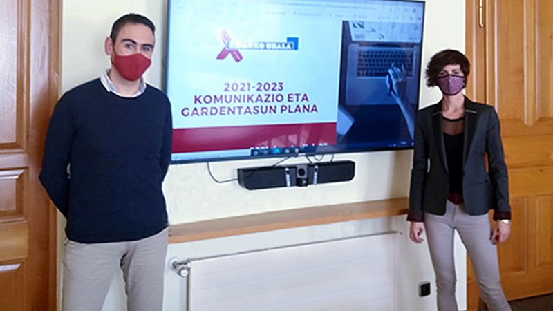 Udalak onartu duen 2021-2023 Komunikazio eta Gardentasun Plana aurkeztu dute