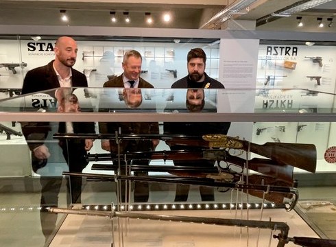 Udalak Star-ek egindako gama altuko eskopeta bat erosi du Armagintzaren Museoarentzat