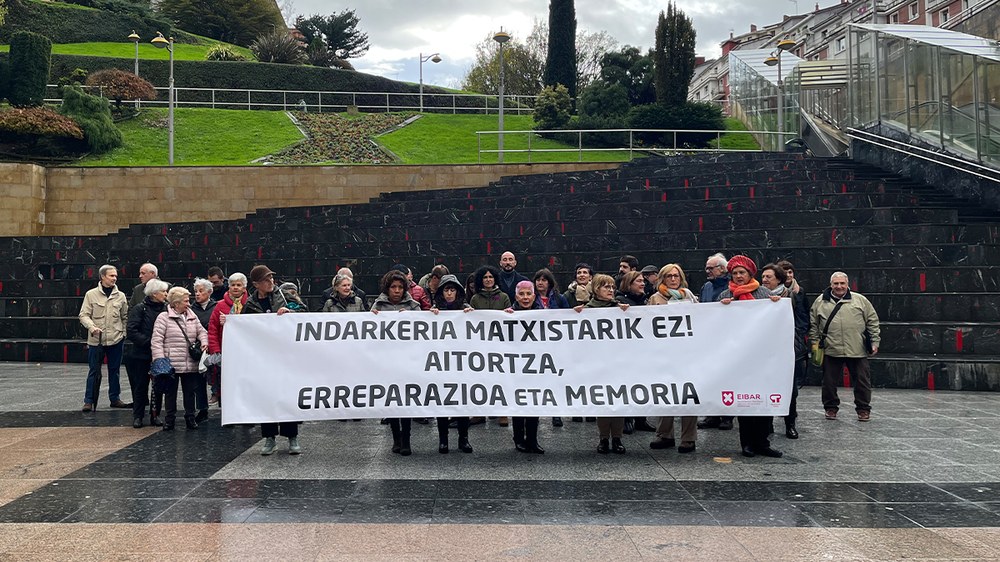 Udalbatzak bat egin du Emakumeenganako Indarkeriaren Aurkako Nazioarteko Egunarekin