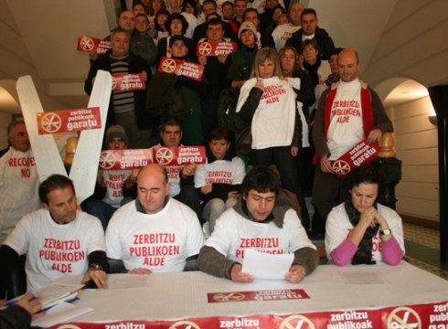 Udaleko beharginak haserre Gabonetako ordainsaria ez dietelako ordainduko