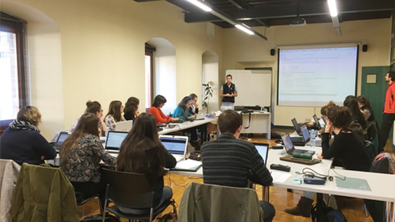 UEUk 13 ikastaro  prestatu ditu udazkenerako  Eibarren