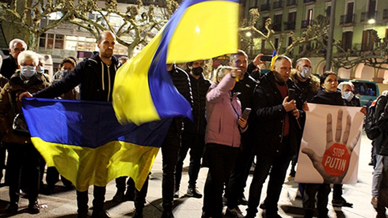 Ukrainako herriari elkartasuna eta babesa adierazteko elkarretaratzea egingo da barixakuan