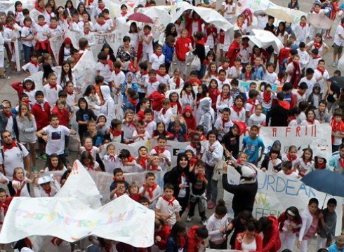 Umeek giro ederrean ospatu dituzte sanferminak