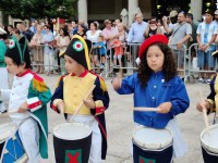 Umeen danborrada Sanjuanak girotzen