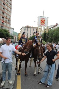 Umeen danborrada Sanjuanak girotzen