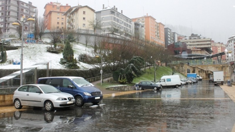 Unbeko kirol jarduerak bertan behera laga dituzte