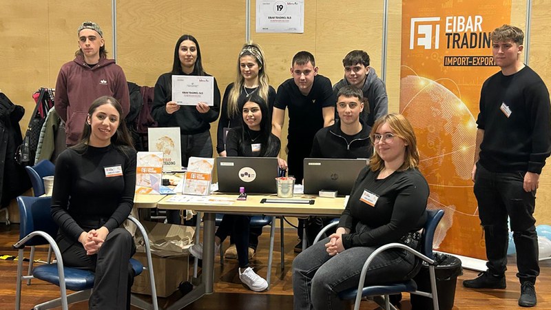 Uni-ko ikasleek sortutako Eibar Logistics garraio eta logistikako enpresa simulatuak saria jaso du