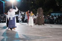 Untzaga, jendez gainezka San Juan suaren inguruan Untzaga, jendez gainezka San Juan suaren inguruan