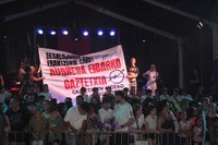 Untzaga, jendez gainezka San Juan suaren inguruan Untzaga, jendez gainezka San Juan suaren inguruan