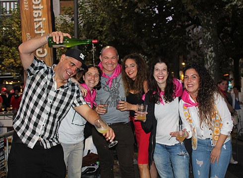 Untzaga plaza sagardotegi bihurtu duen Sagardo Egun arrakastatsua ospatu dugu