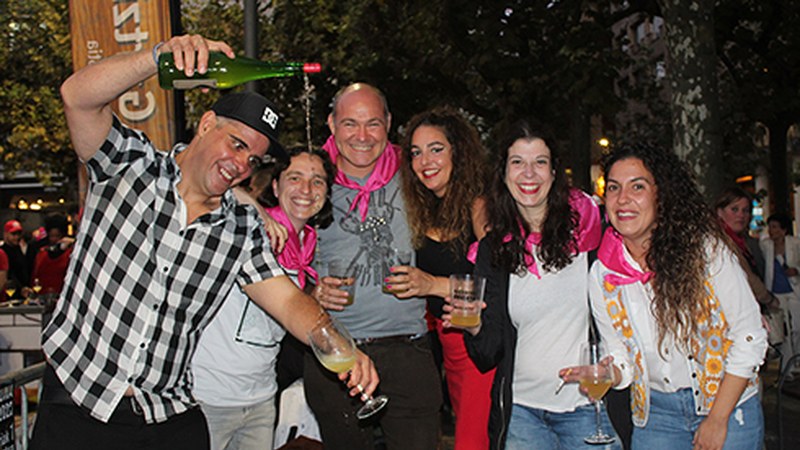 Untzaga plaza sagardotegi bihurtu duen Sagardo Egun arrakastatsua ospatu dugu