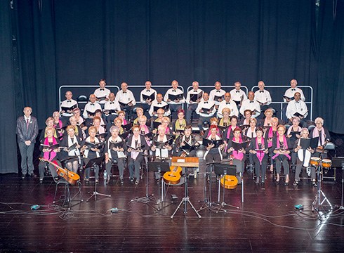 Untzagako jubilatuen abesbatzak BEC-n, Nagusi azokan kantatuko du gaur