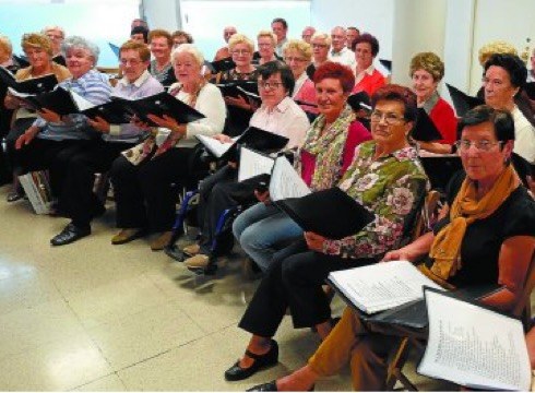 Untzagako jubilatuen erakusketa eta abesbatzaren emanaldiak