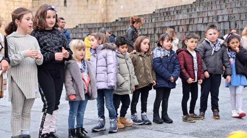 Untzagan ekin zaio otsaileko Barixakuak Jolasian ekimenari