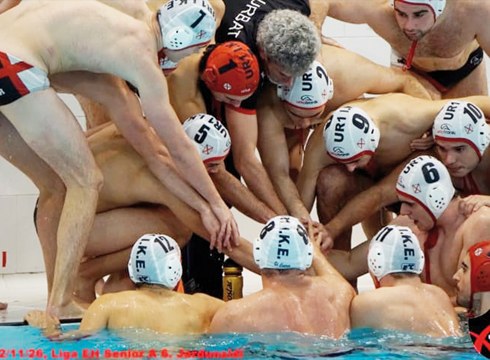 Gaur 19:00etan harrera egingo zaie Urbat waterpolo taldekoei udaletxean