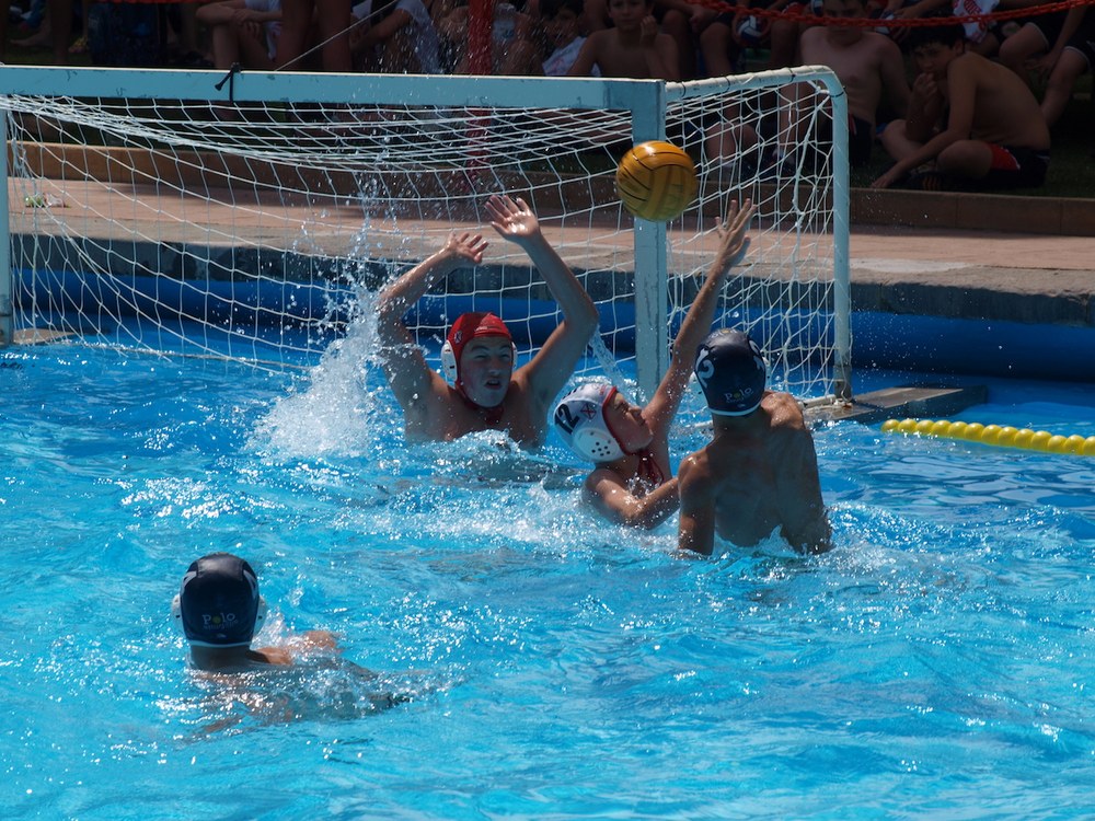 Urbat IKE waterpolo taldeak denboraldi berriri ekingo dio